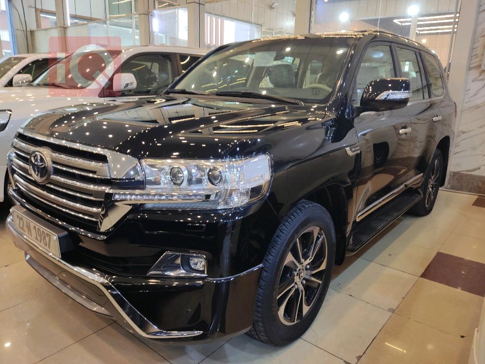 تويوتا لاندكروزر